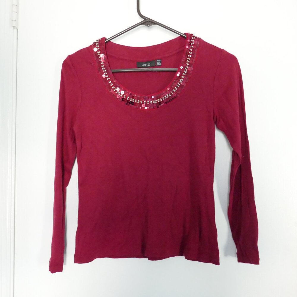 Apt 9 deep red wine burgundy scoop neck top with sequins beading size XS